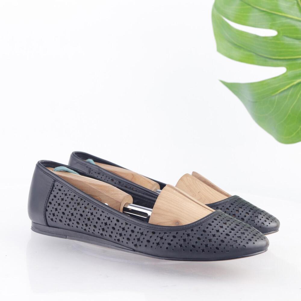 Vince Camuto Womens Leressa‎ Ballet Flats Size 7 M Black Leather Laser Cut Shoes